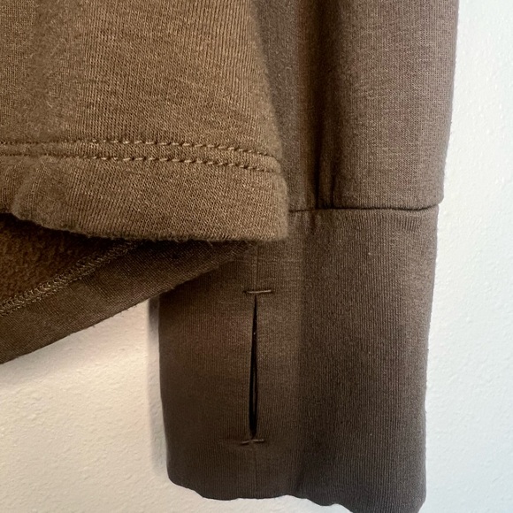 FREE FLY Women’s Lightweight Bamboo Hoodie in Sage Green Size Large Outdoors - Picture 6 of 8